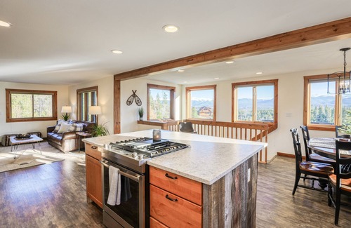 Grand Country Estates Casa | Home w/ Hot Tub/Views-The Sweet Spot Between Winter Park Resort and Lake Granby