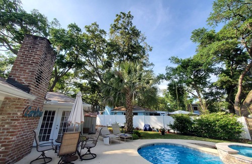 Folly Field Casa | Folly Field Beach, Se aceptan mascotas, Un nivel, Patio cercado, Bicicletas, ¡Camine a la playa!
