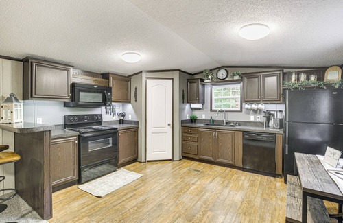 Wright City Casa | Home w/ Trail Access on 19 Acres in Wright City!