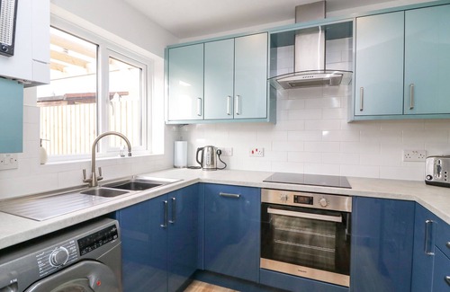 Wyke Regis Cabaña | Home Waters