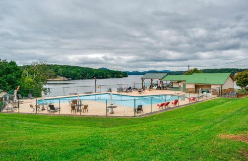 Mount Gilead Casa | Home with Decks and River Access in Mt Gilead!