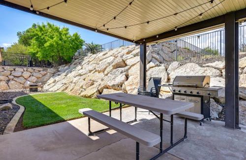 Hurricane Casa | Home with Game Room Near Zion National Park!