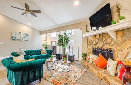 Woodstock Casa | Home with Grill and Games - 17 Mi to LakePointe Sports