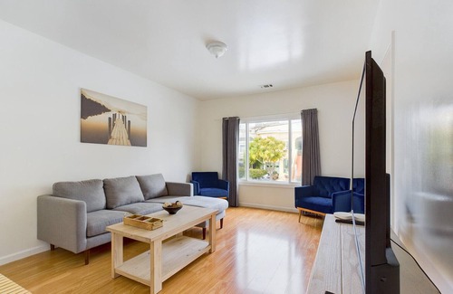 Sunnyside Casa | Home with High Walkability