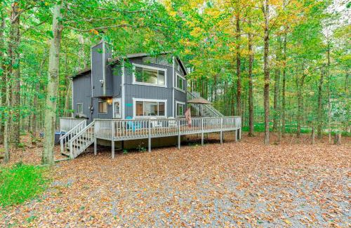 Pocono Lake Casa | Home with Hot Tub and Arrowhead Lake Community Perks!