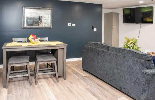 Clarksville Casa | Home with Hot Tub, Playset and Grills in Clarksville!