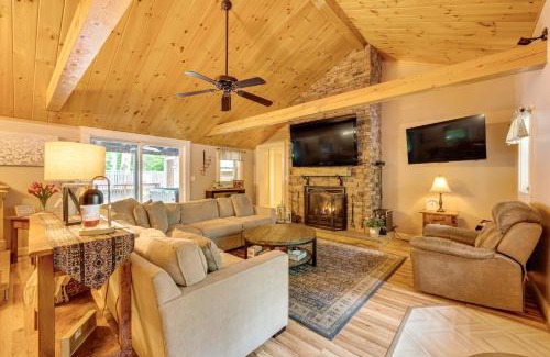 Plymouth Casa | Home with Outdoor Entertainment Area in Ashland!