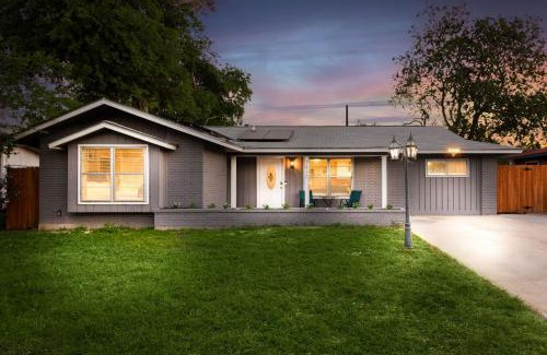 Lackland Terrace Casa | Home with pool and Hot tub in central San Antonio