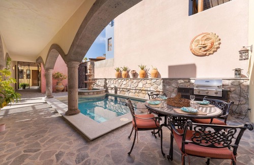 Nopolo Casa | Home with stunning ocean view and breathtaking sights of the Sierra La Giganta.