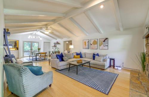 Bella Vista Casa | Home with Trail Access and Fire Pit in Bella Vista!