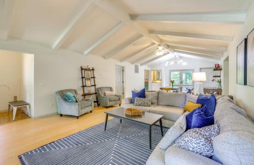 Bella Vista Casa | Home with Trail Access and Fire Pit in Bella Vista!