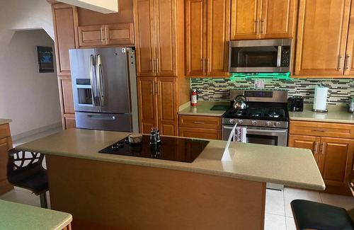 Estate Contant Casa | Home with Gorgeous Views, Early/Late Check In/Out