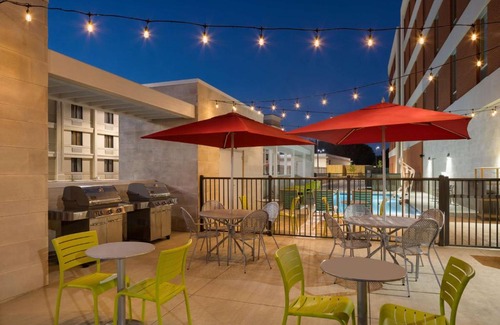 Paw Creek Hotel | Home2 Suites by Hilton Charlotte Airport