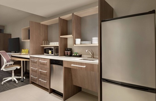 Near North Side Hotel | Home2 Suites by Hilton Chicago River North