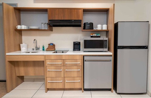 Corona Hotel | Home2 Suites by Hilton Corona