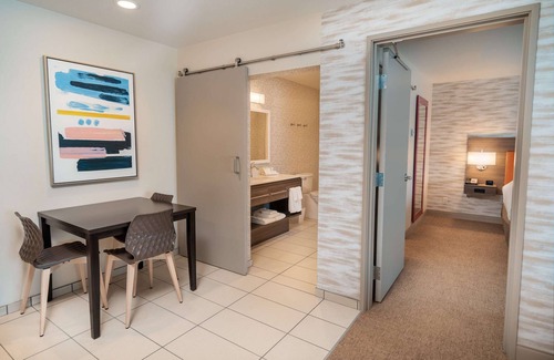 Corona Hotel | Home2 Suites by Hilton Corona