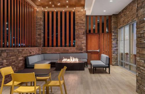 Eureka Hotel | Home2 Suites By Hilton Eureka