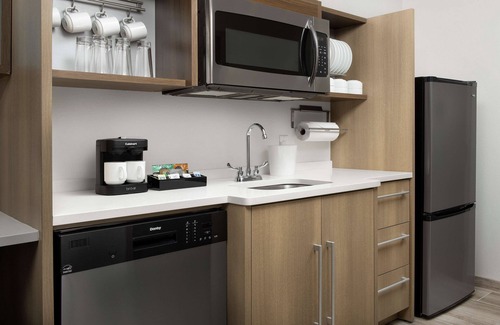 Doral Hotel | Home2 Suites by Hilton Miami Doral West Airport