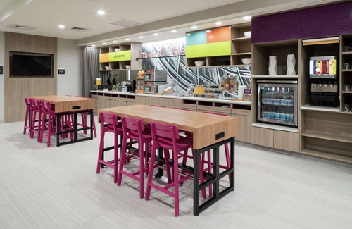 Airport North Hotel | Home2 Suites by Hilton Orlando Airport