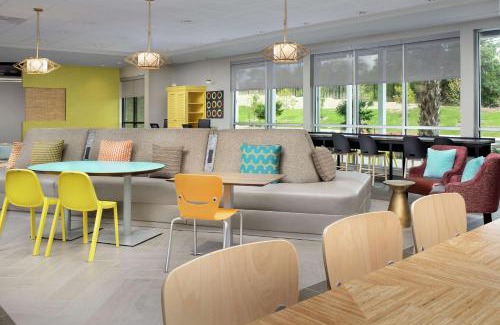 West San Antonio Hotel | Home2 Suites by Hilton San Antonio Lackland SeaWorld
