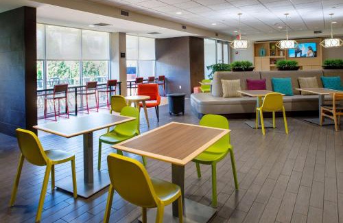 St. Louis Hotel | Home2 Suites St. Louis/Forest Park