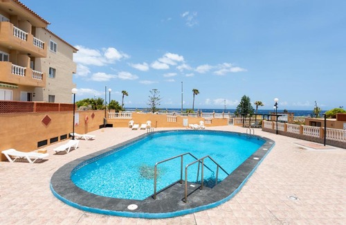Candelaria Apartamento | Apartamento Home2Book con terraza en Caletillas, playa y piscina