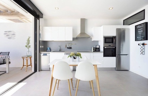 Poris de Abona Apartamento | Home2Book Design & Breathtaking Sea Views El Porís
