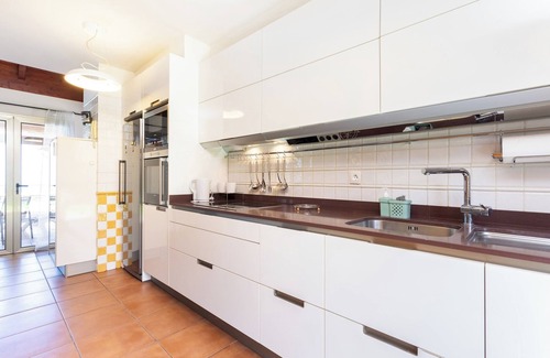 Tacoronte Chalet De Esquí | Home2Book Spacious Family Getaway, Private Pool