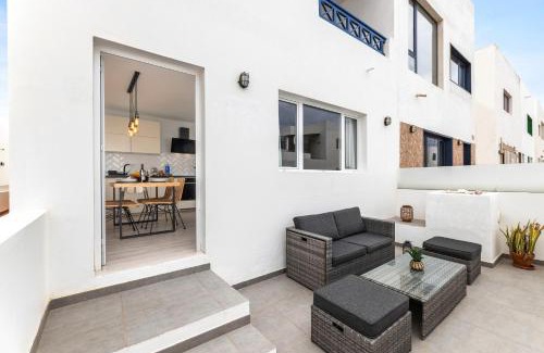 Caleta de Caballo Apartamento | Home2Book Stylish Apt Caleta de Caballo, Terrace