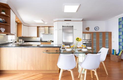 Candelaria Apartamento | Home2Book Sunny & Quiet Beach House, Pool