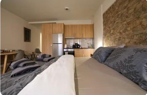 Markopoulon Apartamento | Home4U apt2, just 8Km from airport