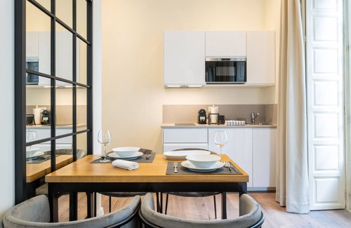 La Victoria Hotel | Homeart Apartments Malaga