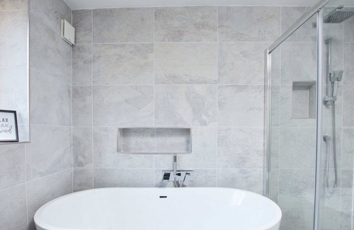 Leeds Casa | Casa-Moderno-Baño Privado-Wilfrid House