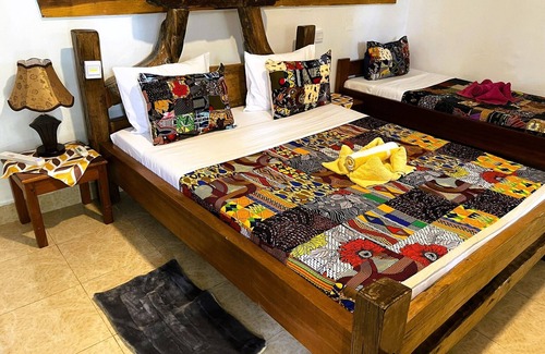 Moshi Cabina | Homefeeling Neneu Lodge