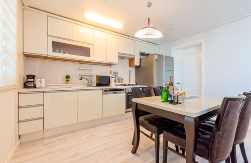Okpo-dong Condominio | Homefourest Resort Geoje