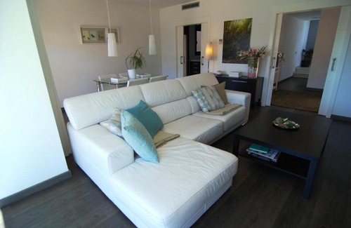 Santa Susanna Villa | HomeHolidaysRentals Plaisirs