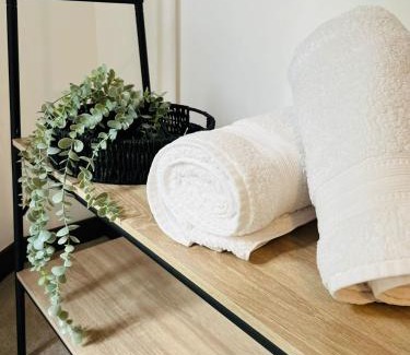 Maidstone Apartamento | Homelike Apartment- Perfect For Contractors, Business Trips - Long Stays