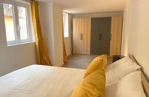 Old Town Apartamento | Homelivia,Industriel cosy