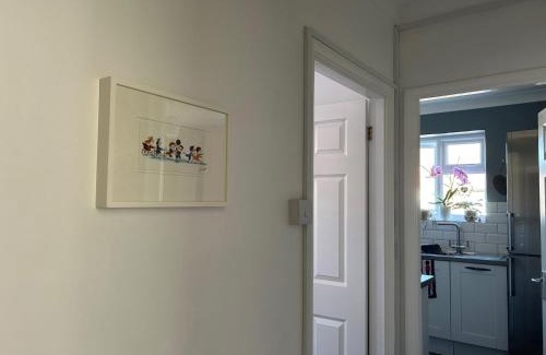 Walton-on-Thames Apartamento | Homely 2 Bed Apartment in Walton - Sleeps 3 and Free parking