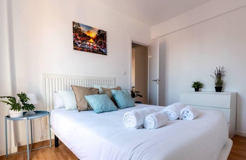 Barajas Apartamento | Homely 2 Bedroom Apartment in Barajas