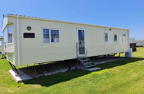 Selsey Casa | Homely 3 bed (Sleeps 8) *PET FREE* @ Seal Bay Resort