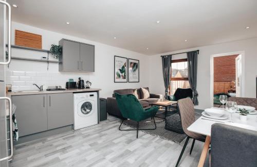 Tipton Apartamento | HOMELY 3BD TOWNHOUSE w 2WCs 15MINS TO BHAM &WOLV