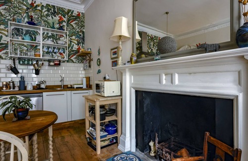 Deal Apartamento | Homely garden flat in Deal centre near beach