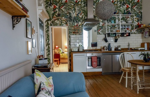 Deal Apartamento | Homely garden flat in Deal centre near beach