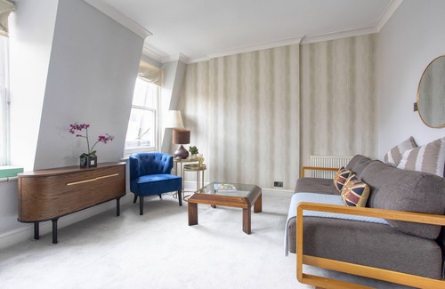 Redcliffe Apartamento | ¡Tan central! Muy luminoso con vistas abiertas.