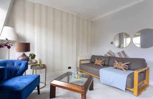Redcliffe Apartamento | ¡Tan central! Muy luminoso con vistas abiertas.