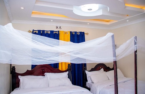Bungoma Cama Y Desayuno | Homely, Lovely and spacious 3-bedroom bed & breakfast in Bungoma
