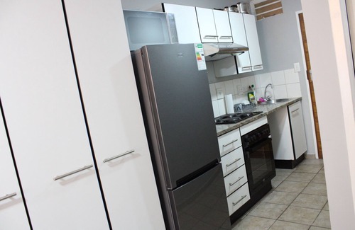Arcadia Apartamento | Homely studio apartment with a lovely sunset view