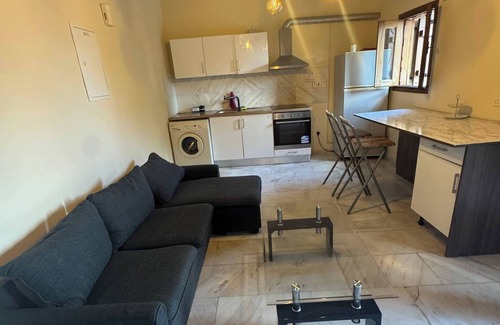 Marathounta Apartamento | Homemade With Fireplace"