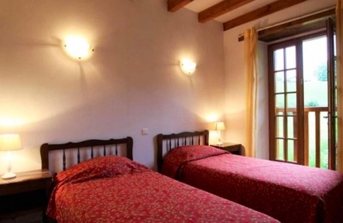 Saint-Etienne-de-Baigorry Casa | Homerez - House for 6 ppl. with spa and garden at Saint-Étienne-de-Baïgorry